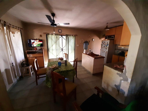 Imagen 7 de 21 de Casa En Funes De 3 Dormitorios - Garita 15