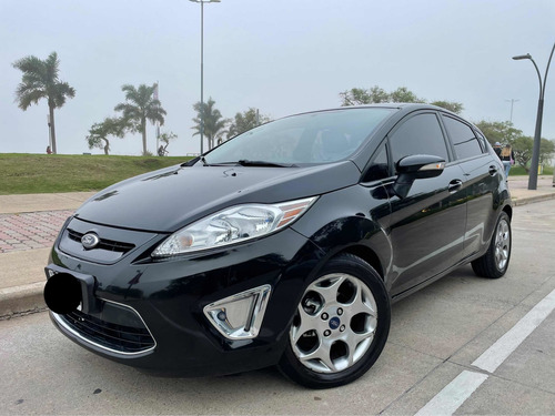 Imagen 1 de 14 de Ford Fiesta Kinetic Design 2012 1.6 Design 120cv Titanium