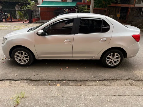 Renault Logan 1.6 Dynamique