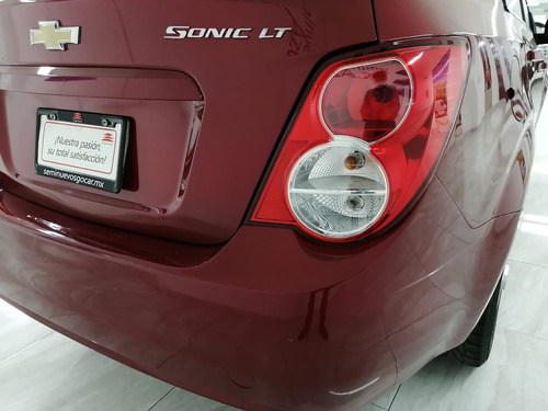 Imagen 10 de 15 de Chevrolet Sonic Lt Std 2016