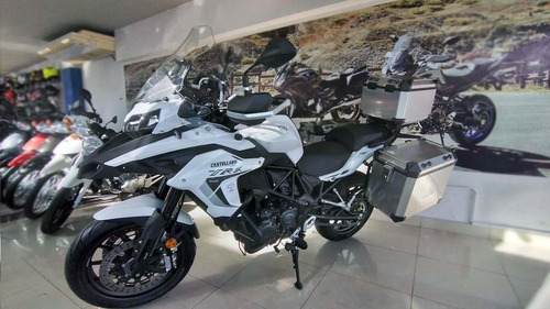 Imagen 2 de 18 de Benelli Trk 502 0km