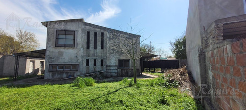 Casa 4 Ambientes En Venta. Excelente! - Ituzaingó Norte
