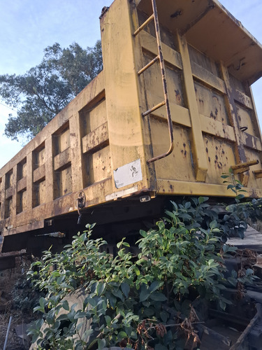 Camion Se Vende Al Desarme Quedan Varias , Como Motor , Tolv