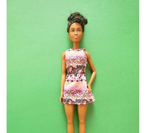 Barbie Original , Mattel Morena Con Vestido Y Botas