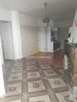 Comprar Oportunidad Única, Casa Amplia Muy Bien Ubicada, Garaje Para 6 Coches!! 