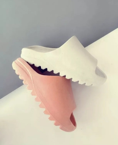 Ojotas Gomones Chanclas De Goma Inyectada Slides Tipo Yeezy