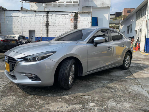 Mazda 3 2.0 Touring