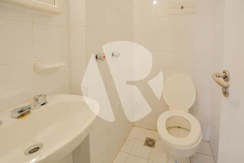 Alquiler Semipiso 4 Amb Con Dependencia, Cochera Y Baulera