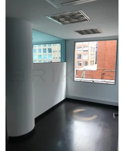 Oficina En Arriendo/venta En Chico Norte. Cod A3435