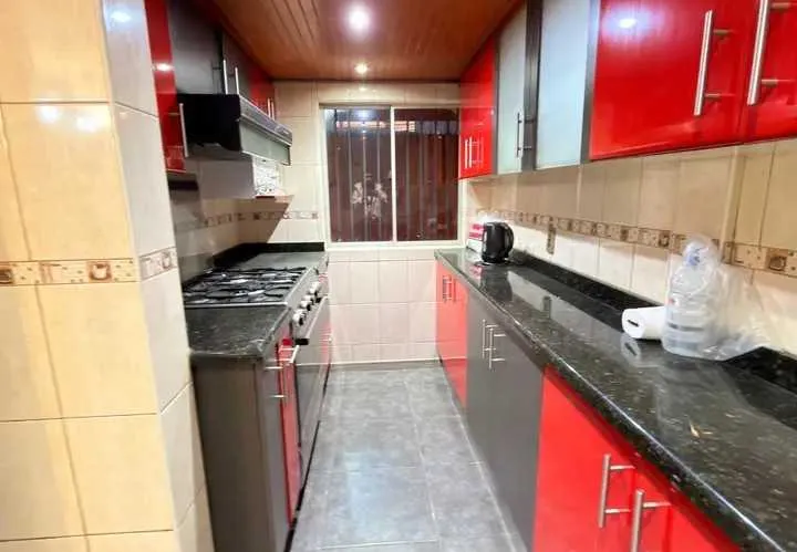 Imagen 5 de 8 de Amplia Casa (176771)