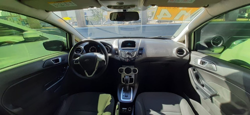 Imagem 7 de 8 de Ford New Fiesta