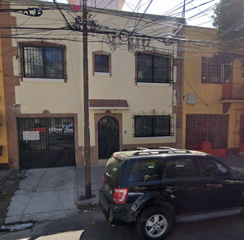 Muy Bonita Casa En Remate En La Condesa