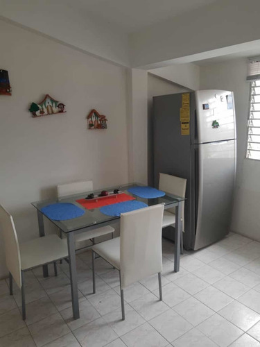 Imagen 6 de 12 de Mc Se Alquila Apartamento. Pueblo Nuevo