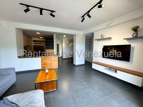 Hermoso Apartamento Amoblado, Remodelado En Manzanares, Codg Mas 25-13930