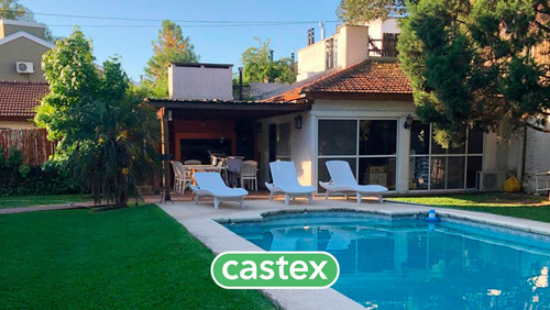 Casa En  Venta En Barrio Champagnat