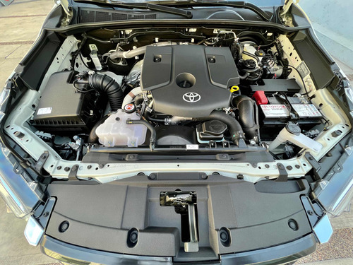 Toyota Hilux 2.8 Cd Srx 177cv 4x4