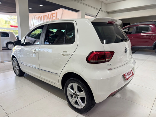 Volkswagen Fox 1.6 MSI HIGHLINE 16V FLEX 4P AUTOMATIZADO