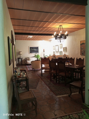 Casa En  Venta  En La  Urb. Caurimare