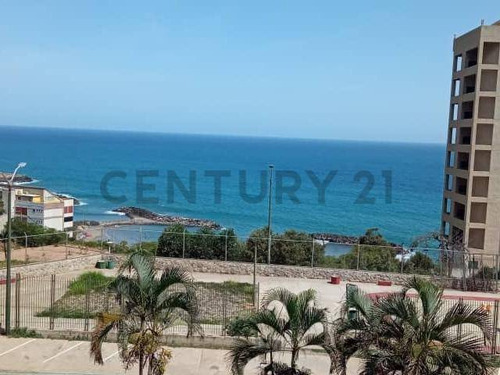 Ml - Venta De Apartamento En Playa Grande