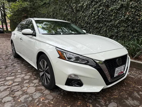 Nissan Altima 2.5 Advance Cvt