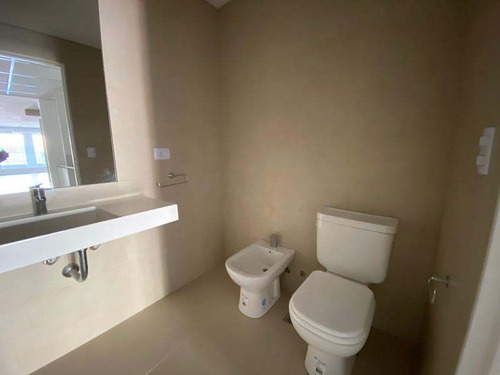 Imagen 14 de 21 de Entrega Inmediata! Hermosa Oficina De 160m2 Sobre Av. Libertador!