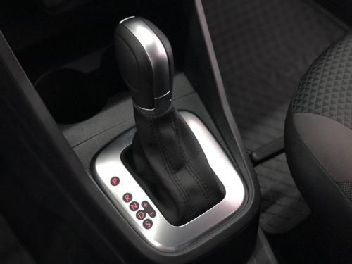 Volkswagen Voyage 1.6 16v Msi Totalflex 4p Automático