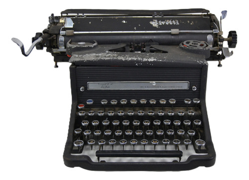 Antiga Máquina De Escrever Olivetti