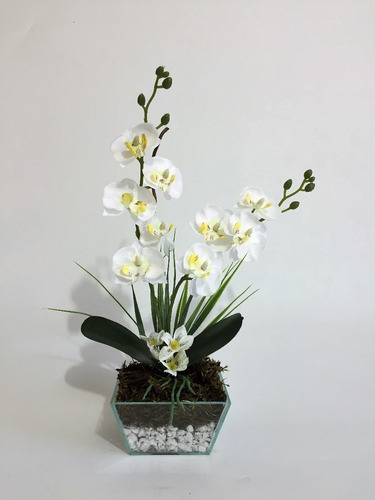 Arranjo Orquídeas Artificiais Brancas Vaso Vidro Com Pedras | Parcelamento  sem juros