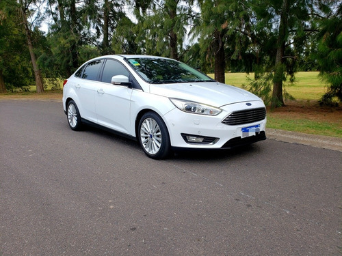 Ford Focus Iii 2.0 Sedan Titanium At6