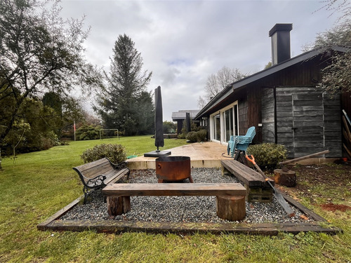 Hermosa Casa En Venta De 4 Dorm. En Frutillar Alto