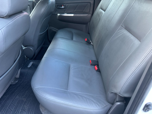 Toyota Hilux 2.7 Srv Cab. Dupla 4x4 Flex Aut. 4p