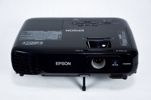 Proyector Epson Powerlite S18+ De 3000 Lumens + Rack