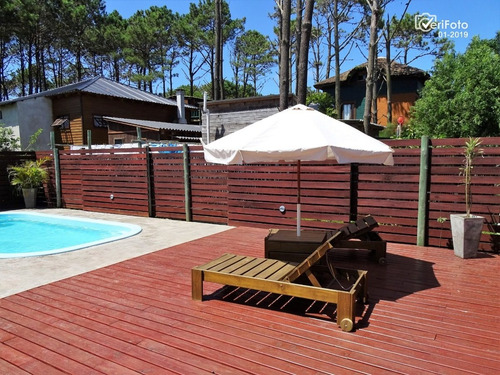Imagen 26 de 27 de En Venta - Complejo De 7 Casas Con Piscina En Punta Del Diablo