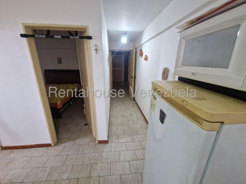 Excelente Apartamento En Venta En Macuto