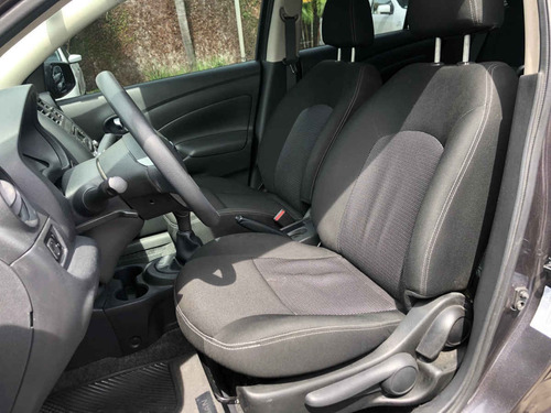 Imagen 5 de 8 de Nissan Versa 2019 4p Sense L4/1.6 Man