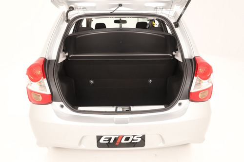 Imagen 13 de 25 de Toyota Etios X Manual 5 Puertas My23