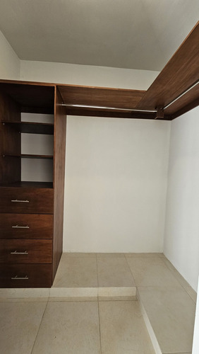 Casa Jardines De Una Planta De 4 Recamaras En Venta, Cholul.
