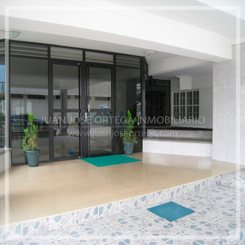 Imagen 2 de 14 de Apartamento En Mérida. Av. Las Américas Res Las Marías 2.