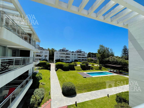 Imagen 7 de 24 de Venta Departamento En Playa Brava - 2 Dormitorios- 2 Baños- Parrillero Propio Sap3796523