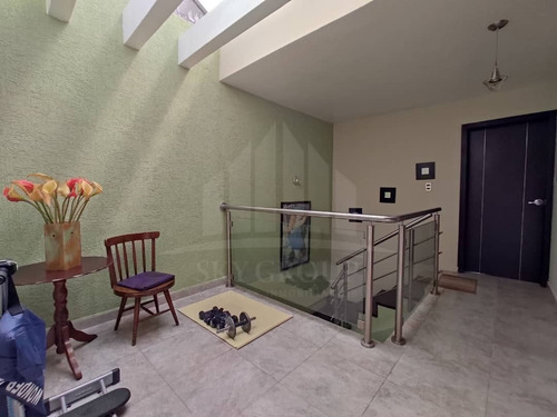 Imagen 11 de 22 de Yosmar & Fernando Venden Townhouse En El Rincón, Res. Villa Orense. Lemth - 158 Solo Clientes