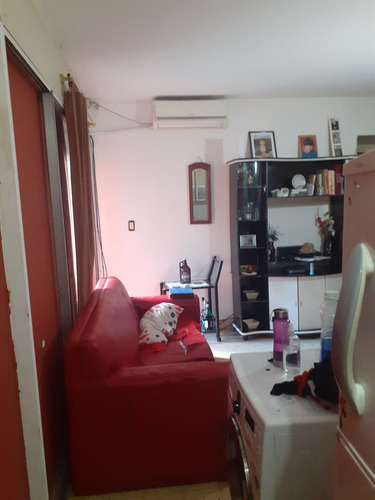 Dto-venta,2 Ambientes,amplio Balcón,pque Patricios