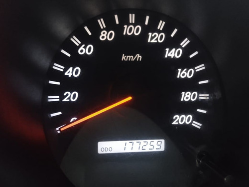 Imagen 10 de 12 de Toyota Hilux 2010
