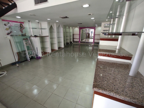 Local Comercial Ubicado Estratégicamente En La Av 19 De Abril 24-17379 Ec
