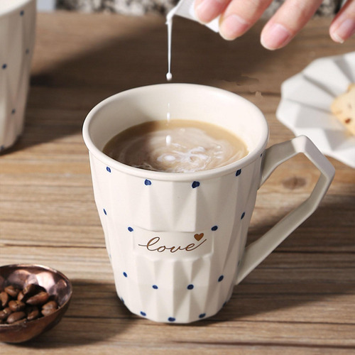Taza De Café Linda Inauguración De La Casa Con Asa Figura
