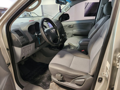 Imagen 5 de 6 de Toyota Hilux Dx 4x2 2.5
