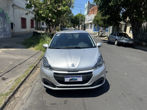 Peugeot 208 1.6 Active