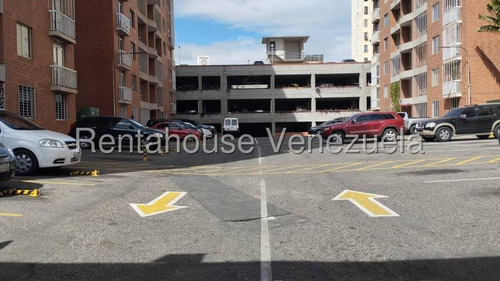 Sorangel Vargas Vende Bello Apartamento, Excelente Ubicacion Con Piscina, Pb. Sotavento Zona Oeste Barquisimeto Mls #25-11998