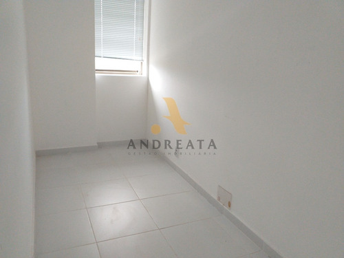 Imagem 11 de 30 de Venda - Sunplaza - Excelente Conjunto De 6 Salas, 102m², Prontas Para Serem Utilizadas, Montadas, Splits, Banheiros , Vagas. Vista Livre Montanhas. - Sqa0505m - 69204496