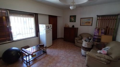 Casa 5 Amb En Venta En Villa Madero Con Pileta