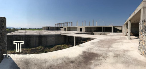 Terreno Comercial Con Construccion En Obra Gris En Venta En Morelos